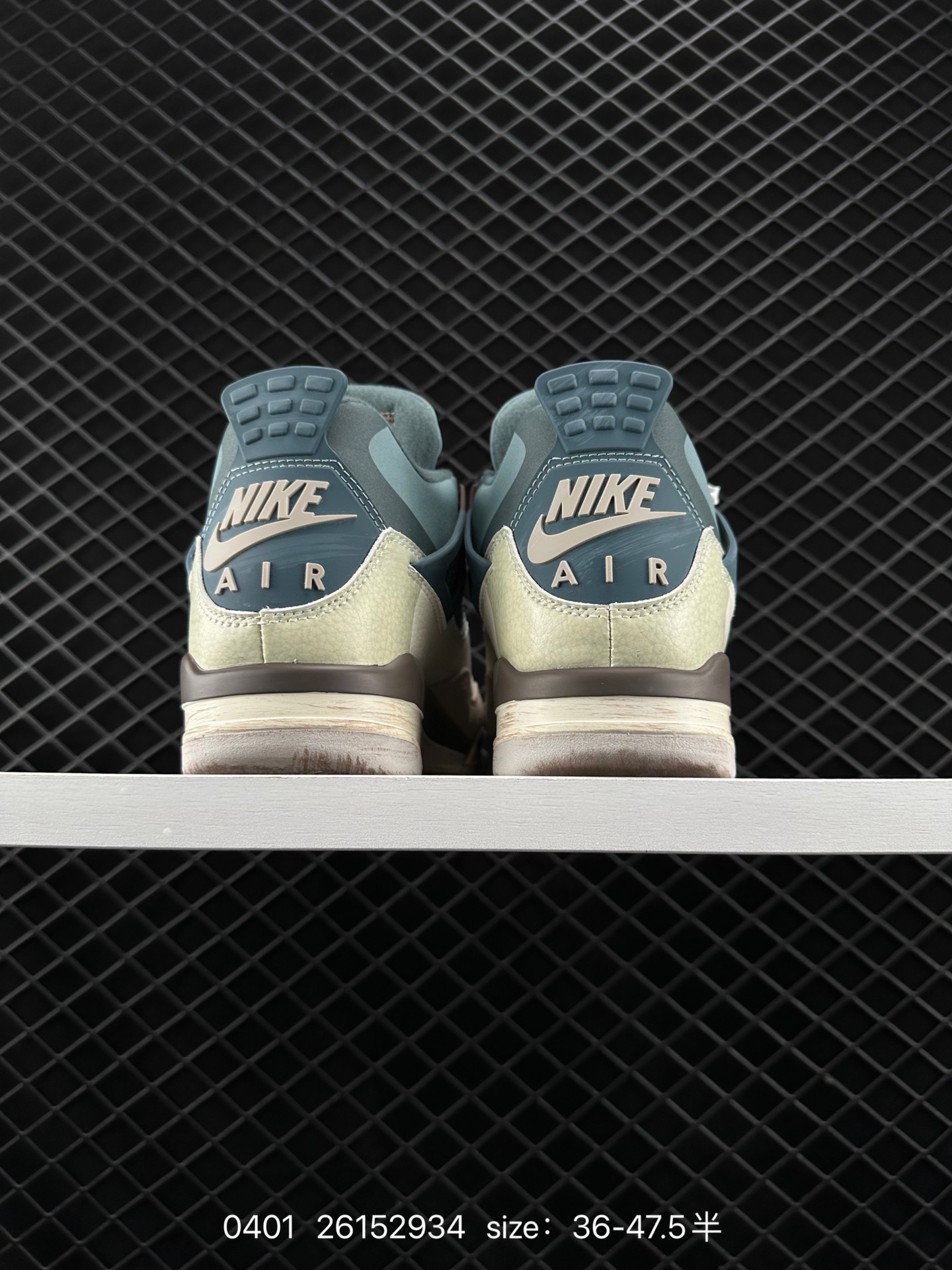 Nike Air Jordan 4 Retro OG